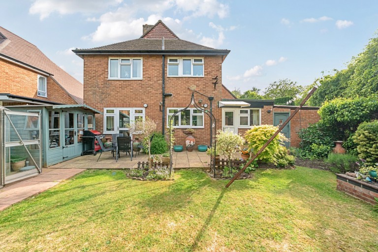 Images for Hamilton Avenue, Pyrford, Surrey