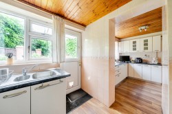Images for Hamilton Avenue, Pyrford, Surrey