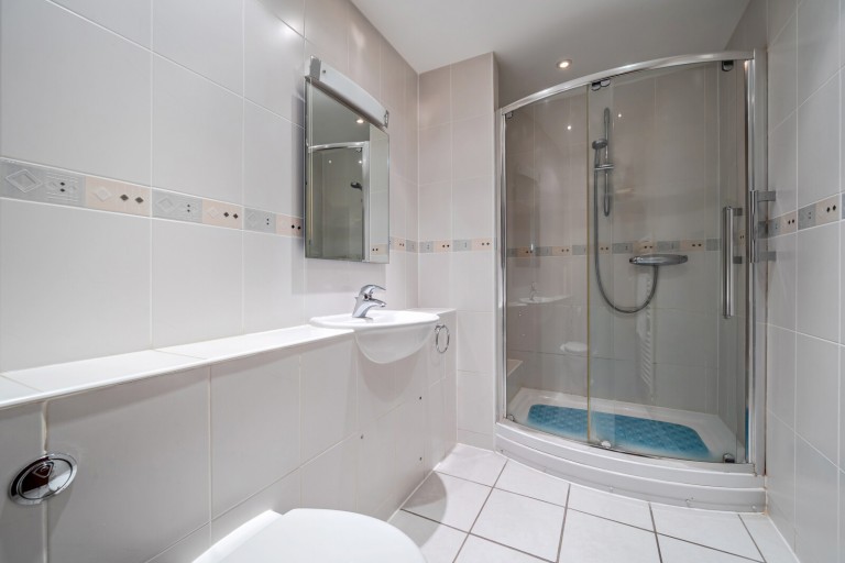 Images for Coldharbour Lane, Pyrford, Surrey