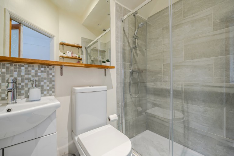 Images for Petersham Avenue, Byfleet, Surrey