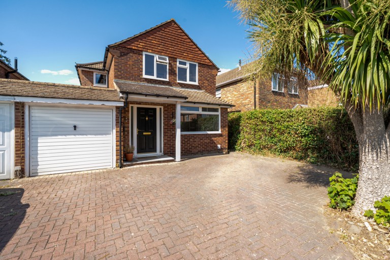 Images for Lake Close, Byfleet, Surrey
