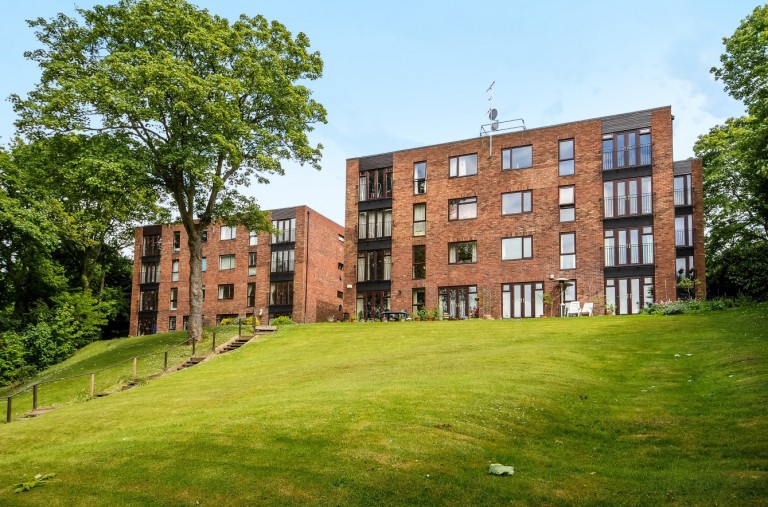 Images for Mallards Reach, Weybridge, Surrey