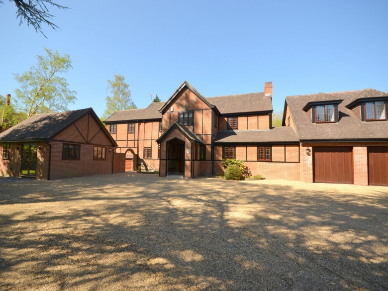 Click the photo for more details of Warreners Lane, Weybridge, KT13