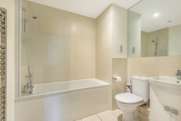 Images for Pretoria Road, Chertsey, Surrey