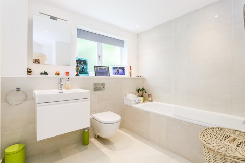 Click the photo for more details of Vale Road, Weybridge, Surrey