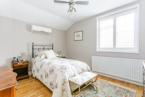 Click the photo for more details of Ruxbury Road, Chertsey, KT16