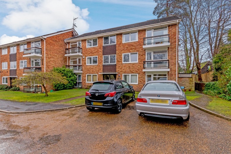 Click the photo for more details of Hillbrook Gardens, Weybridge, KT13