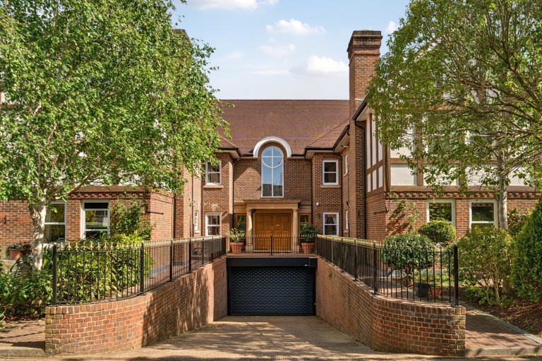 Images for Oatlands Drive, Weybridge, Surrey