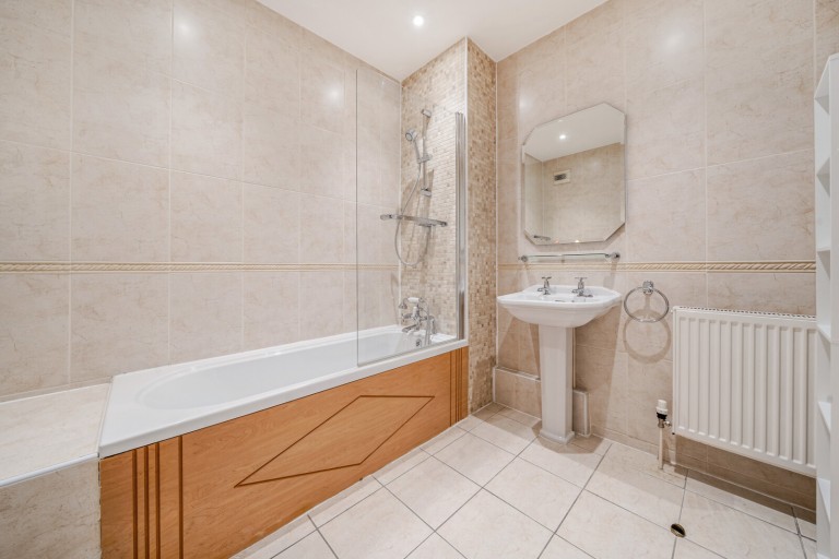 Images for Oatlands Drive, Weybridge, Surrey