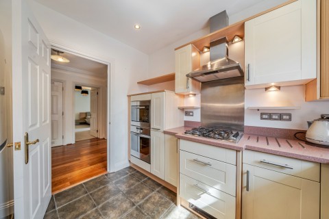 Click the photo for more details of Oatlands Drive, Weybridge, Surrey