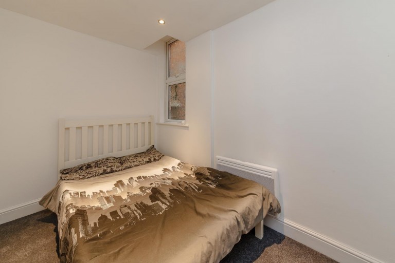 Images for 4 Springfield Meadows, Weybridge, KT13