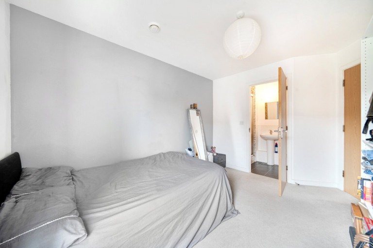 Images for Addlestone, Surrey