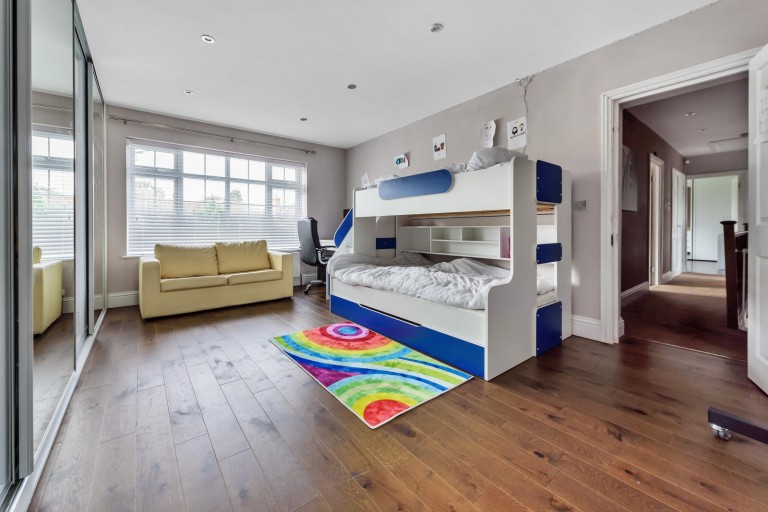 Images for Drynham Park, Weybridge, Surrey