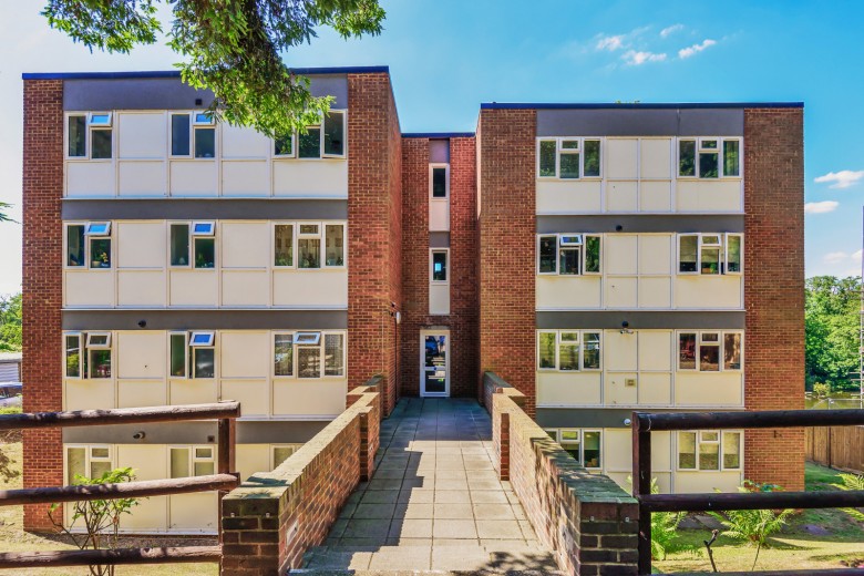 Click the photo for more details of Berkeley Court, Weybridge, KT13