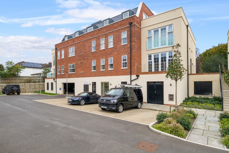 Click the photo for more details of Weybridge, Surrey