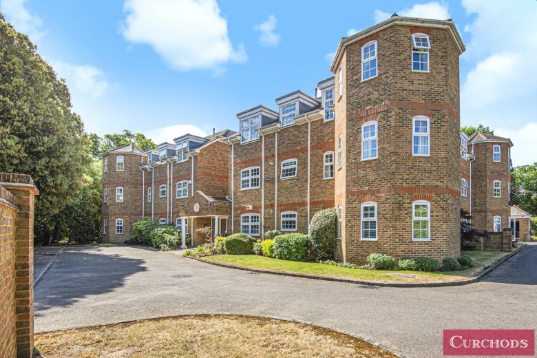 Click the photo for more details of Yew Place, Oatlands Chase, Weybridge, KT13