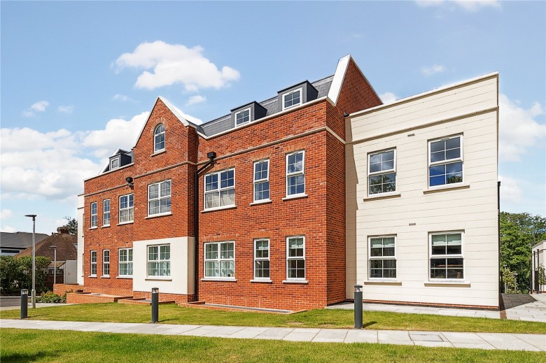 Click the photo for more details of Jubilee Gardens, Weybridge, Surrey