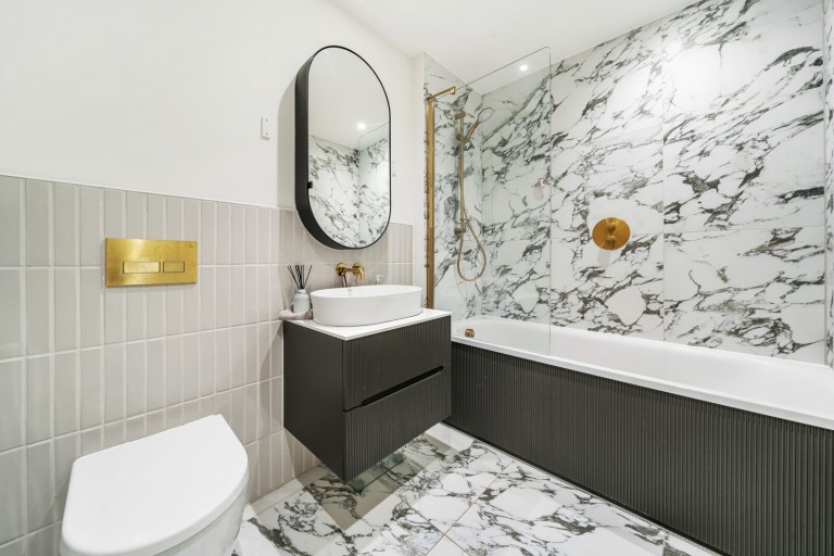 Images for Jubilee Gardens, Weybridge, Surrey