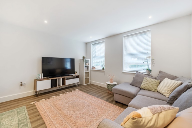 Images for Jubilee Gardens, Weybridge, Surrey