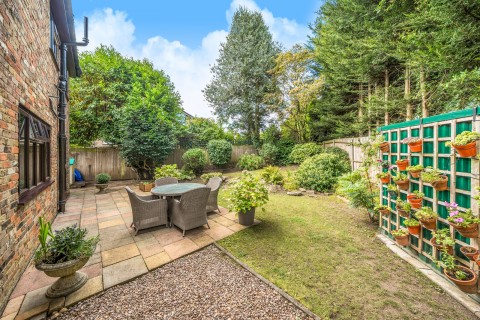 Click the photo for more details of Ongar Hill, Addlestone, Surrey