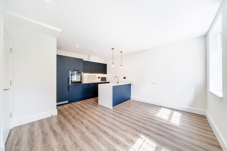 Images for Jubilee Gardens, Weybridge, Surrey