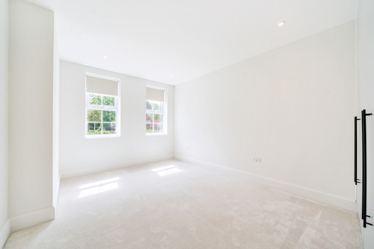 Images for Jubilee Gardens, Weybridge, Surrey