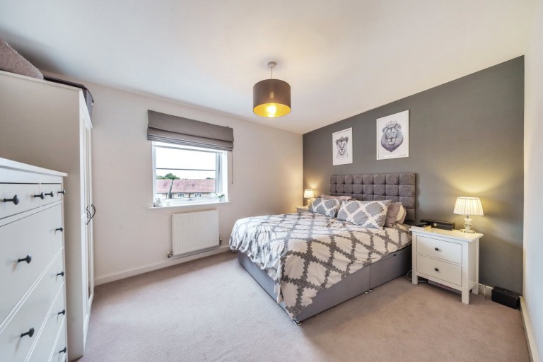 Images for Kennett Lane, Chertsey, Surrey
