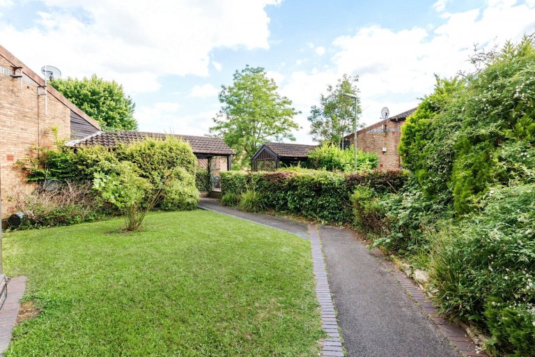 Images for Gateway, Weybridge, Surrey