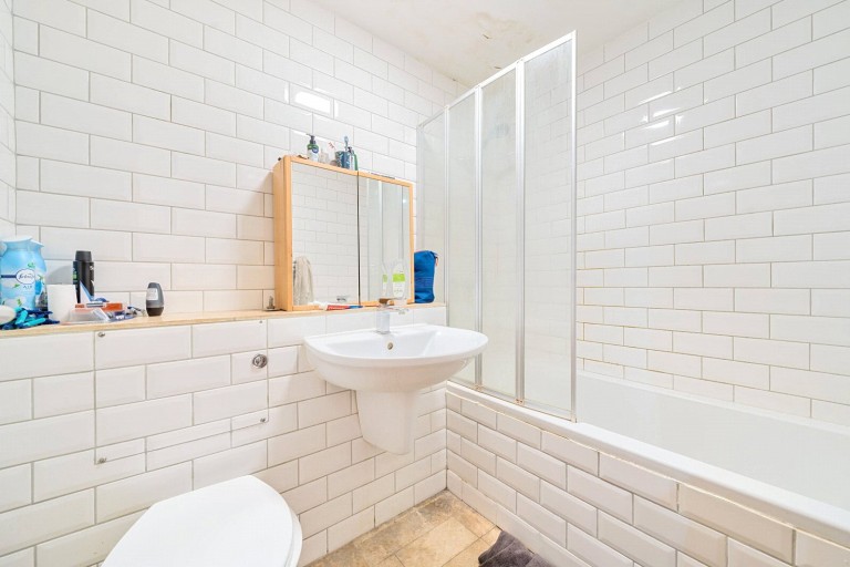 Images for Gateway, Weybridge, Surrey