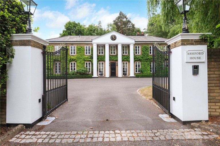 View Full Details for Old Avenue, Weybridge, Weybridge, Surrey