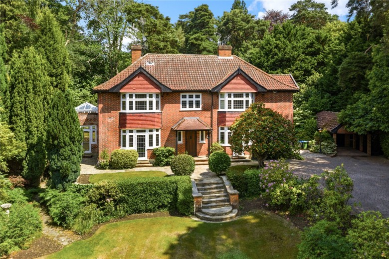Click the photo for more details of Southfield Place, Weybridge, Surrey