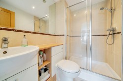 Images for Addlestone, Surrey