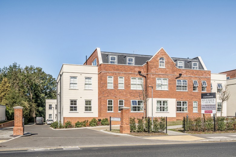 Click the photo for more details of Weybridge, Surrey