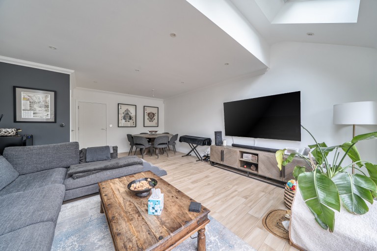 Images for Addlestone, Surrey