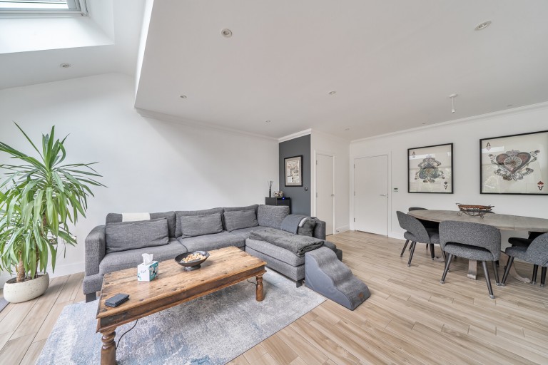 Images for Addlestone, Surrey