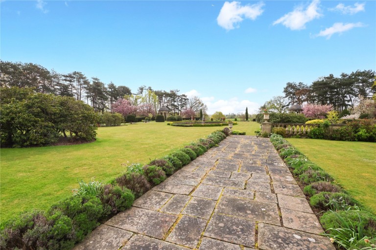 Images for Ottershaw, Chertsey, Surrey