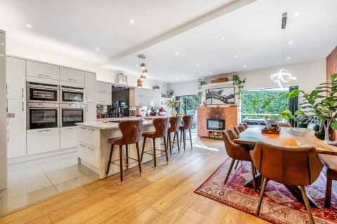 Click the photo for more details of Weybridge, Surrey