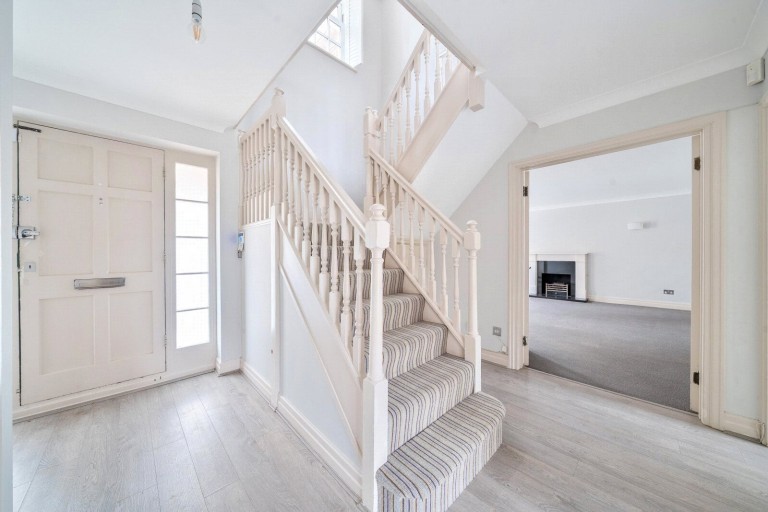 Images for Stoneleigh Park, Weybridge, Surrey