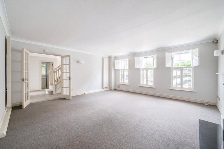 Images for Stoneleigh Park, Weybridge, Surrey