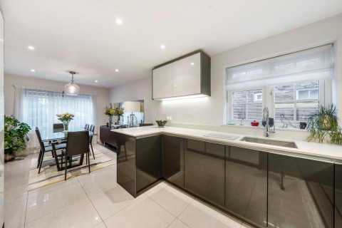 Click the photo for more details of Village Close, Weybridge, KT13