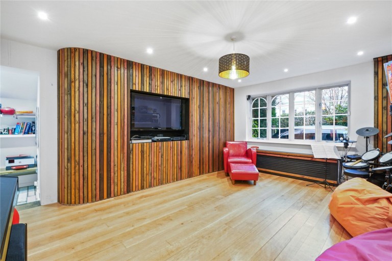 Images for South Ridge, St George's Hill, Surrey