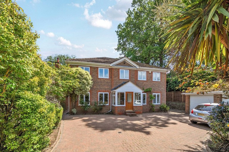Images for Rosslyn Park, Weybridge, Surrey