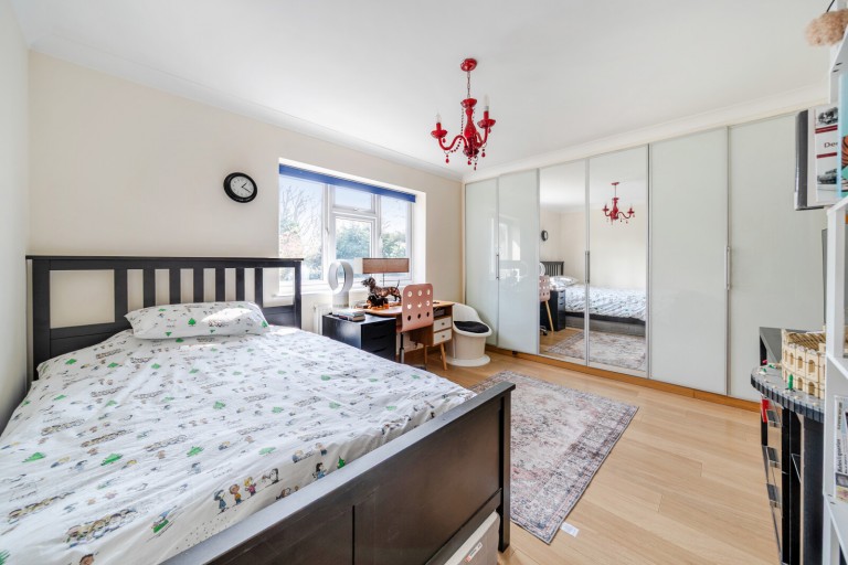 Images for Rosslyn Park, Weybridge, Surrey