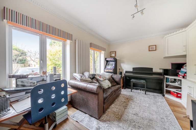 Images for Rosslyn Park, Weybridge, Surrey