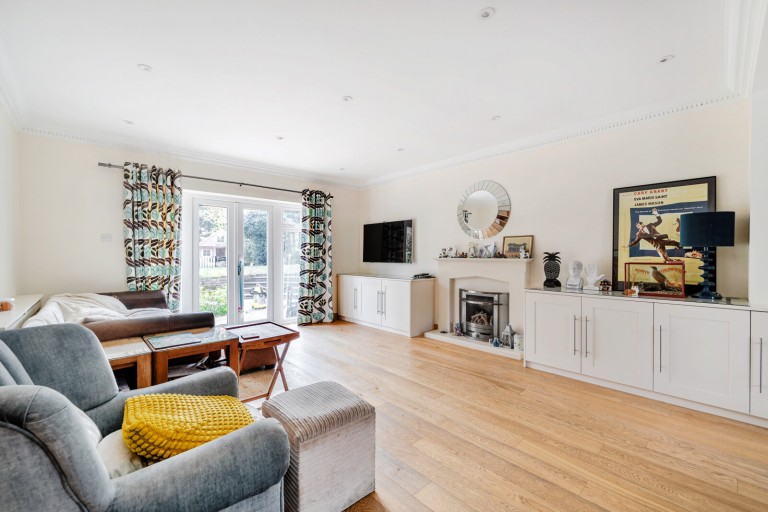 Images for Rosslyn Park, Weybridge, Surrey