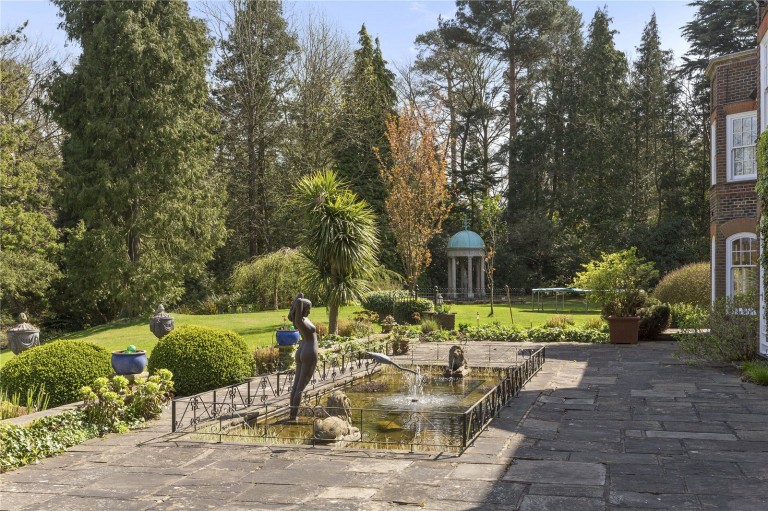 Images for South Ridge, St George's Hill, Surrey