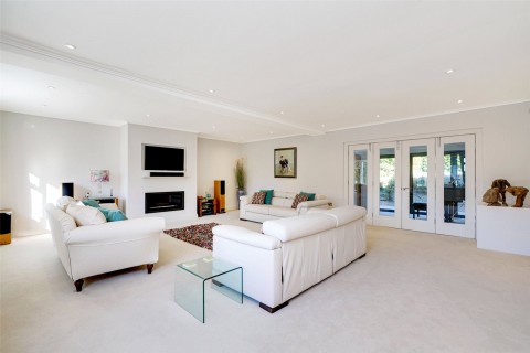 Click the photo for more details of Kingswood Close, Weybridge, KT13