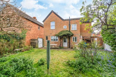 Click the photo for more details of Oakdale Road, Weybridge, KT13