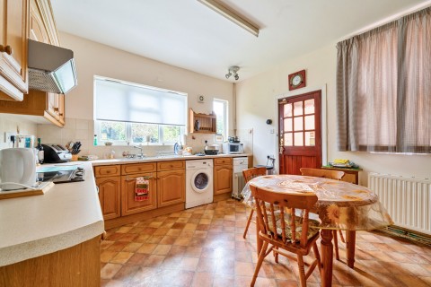 Click the photo for more details of Oakdale Road, Weybridge, KT13