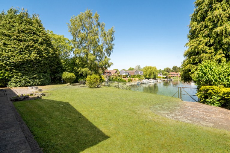 Images for Hamm Court, Weybridge, Surrey